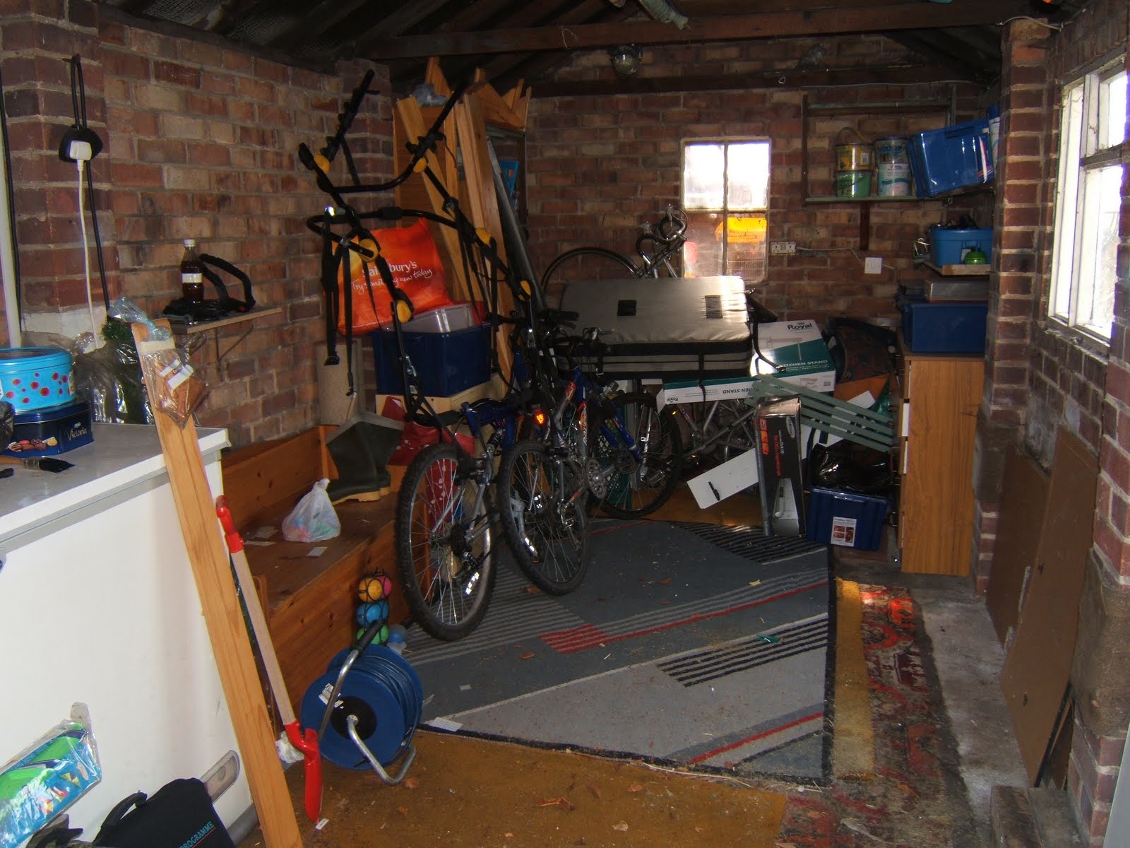 cigarette marbolo tobacco